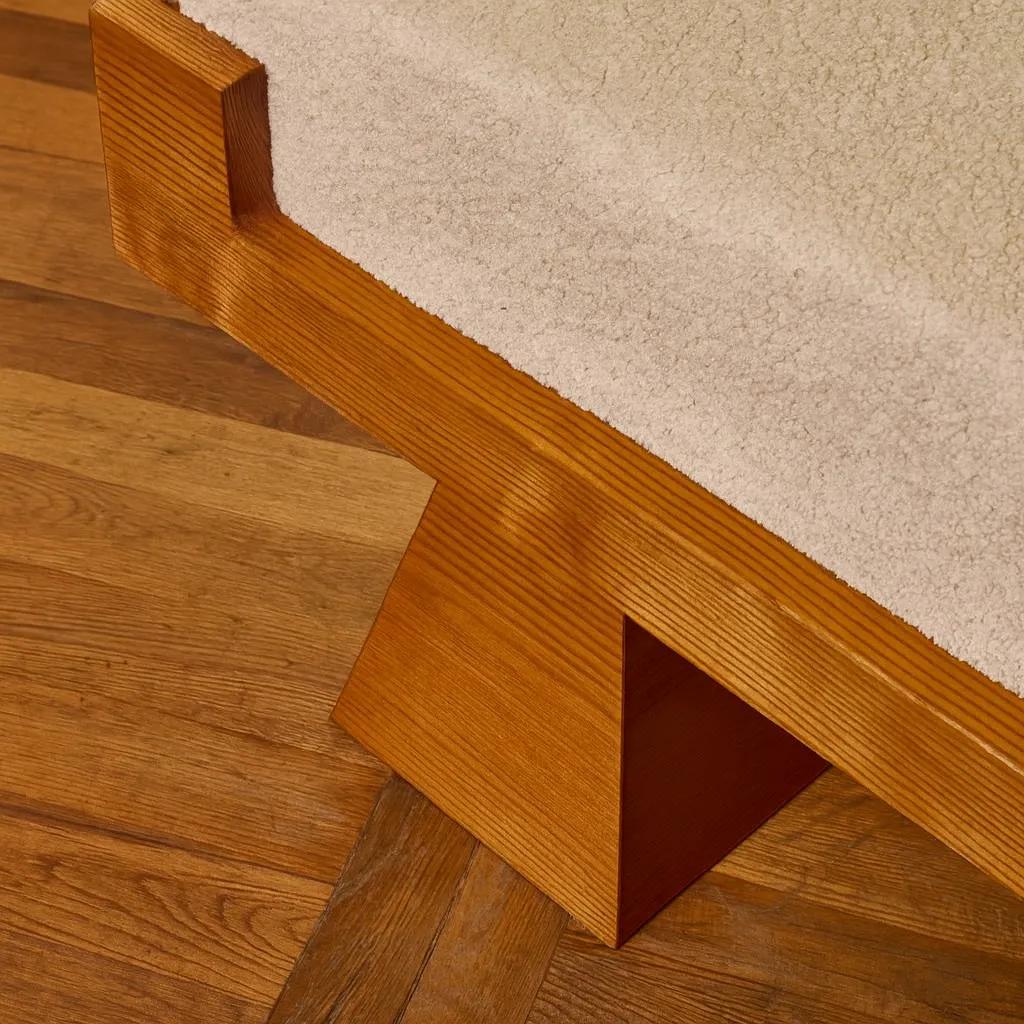 Modern Upholstered Wooden Bench For Living Room And Entryway - Image 4